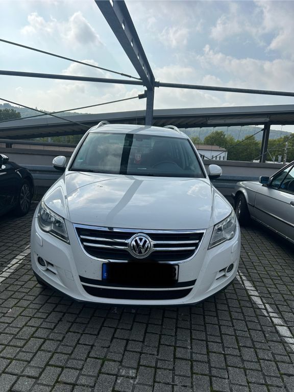 VW Tiguan 258.405 km 6.500 € Bonn 53179