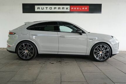 Porsche Cayenne 9.400 km 122.880 &euro; Asslar 35614