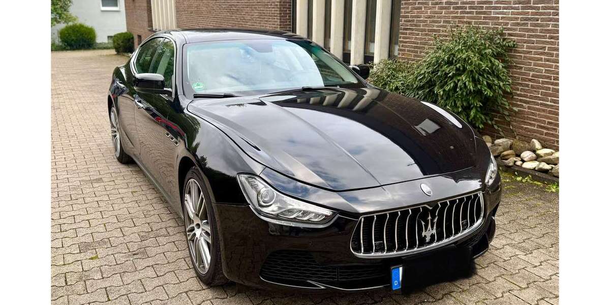 Maserati Ghibli 76.500 km 24.999 € Albstadt 72458