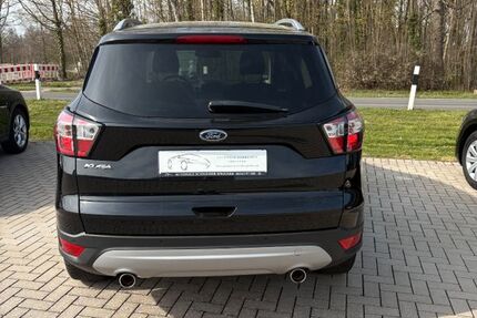 Ford Kuga 89.900 km 14.200 &euro; Speicher 54662