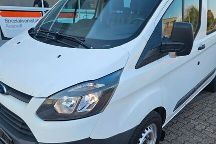 Ford Transit Custom 186.967 km 5.990 &euro; Bocholt 46395