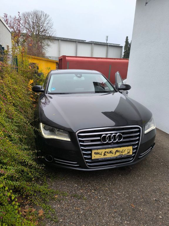 Audi A8 222.058 km 18.300 € Neu Ulm 89231