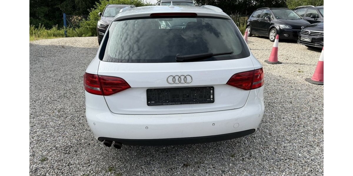 Audi A4 S line Sportpaket plus Xenon Navi PDC 215.000 km 4.500 &euro; Altdorf 84032