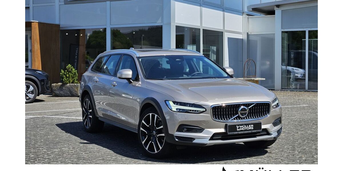 Volvo V90 Cross Country 36.500 km 48.390 &euro; Königswinter 53639