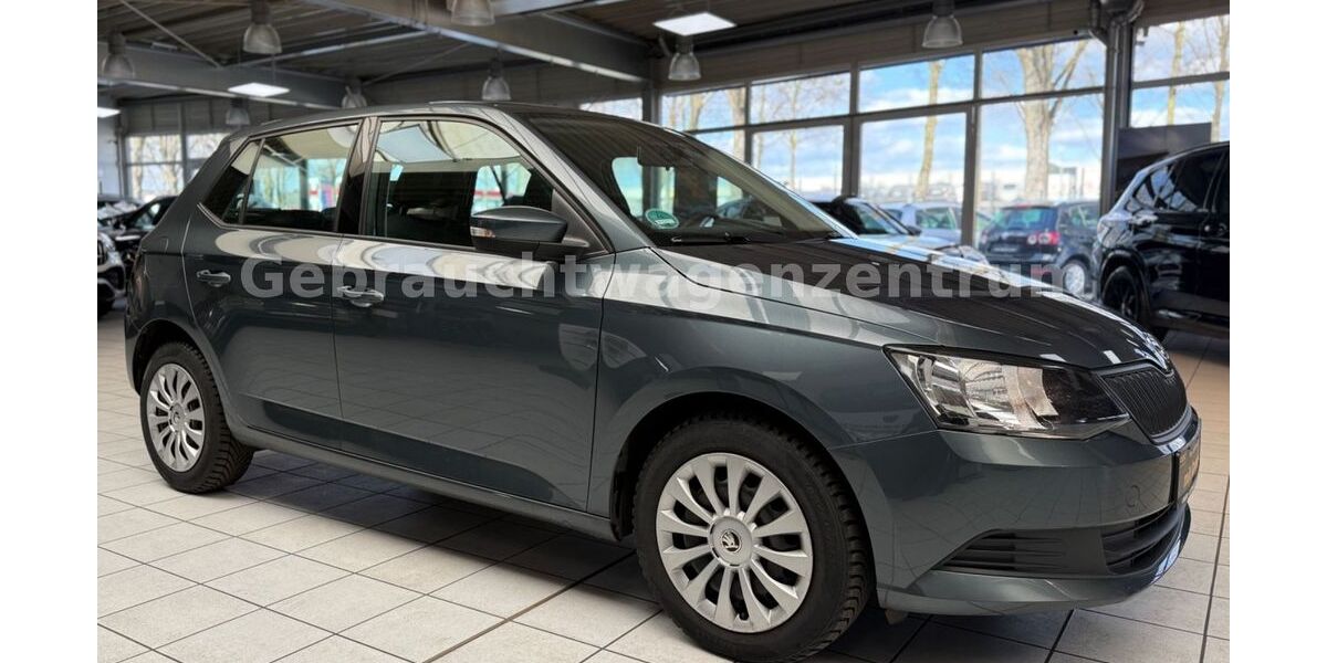 Skoda Fabia 42.800 km 9.490 &euro; Bremen 28207