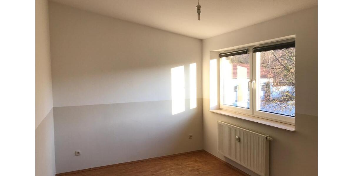 Reihenhaus Wiesbaden Bierstadt - 4 Zimmer, 135 m&sup2;, 1.990&euro; | Angebot:26004917