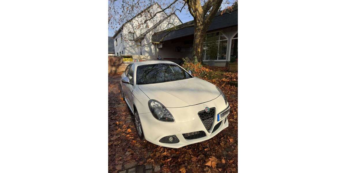 Alfa Romeo Giulietta 224.826 km 8.990 &euro; Kasel 54317