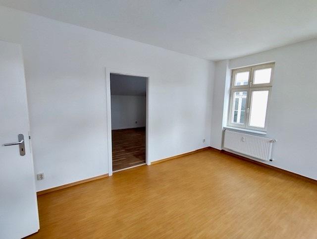 Dachgeschoßwohnung Neustrelitz - 3 Zimmer, 80 m&sup2;, 779&euro; | Angebot:26201908