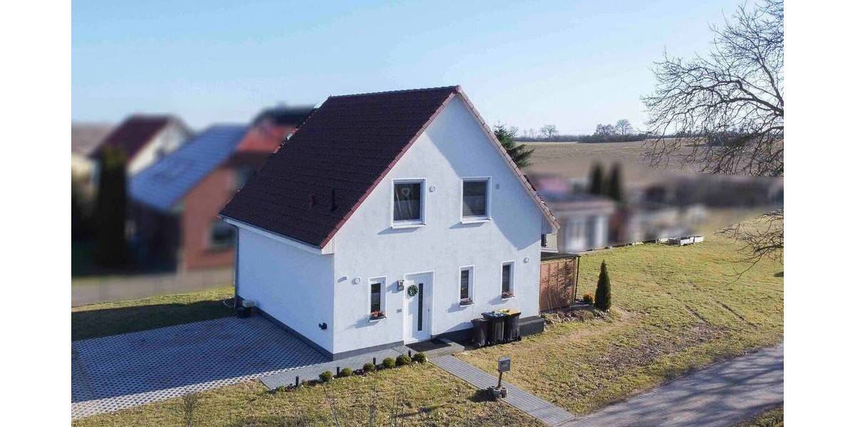 Einfamilienhaus Feldberger Seenlandschaft Neuhof - 4 Zimmer, 299.000&euro; | Angebot:26204617