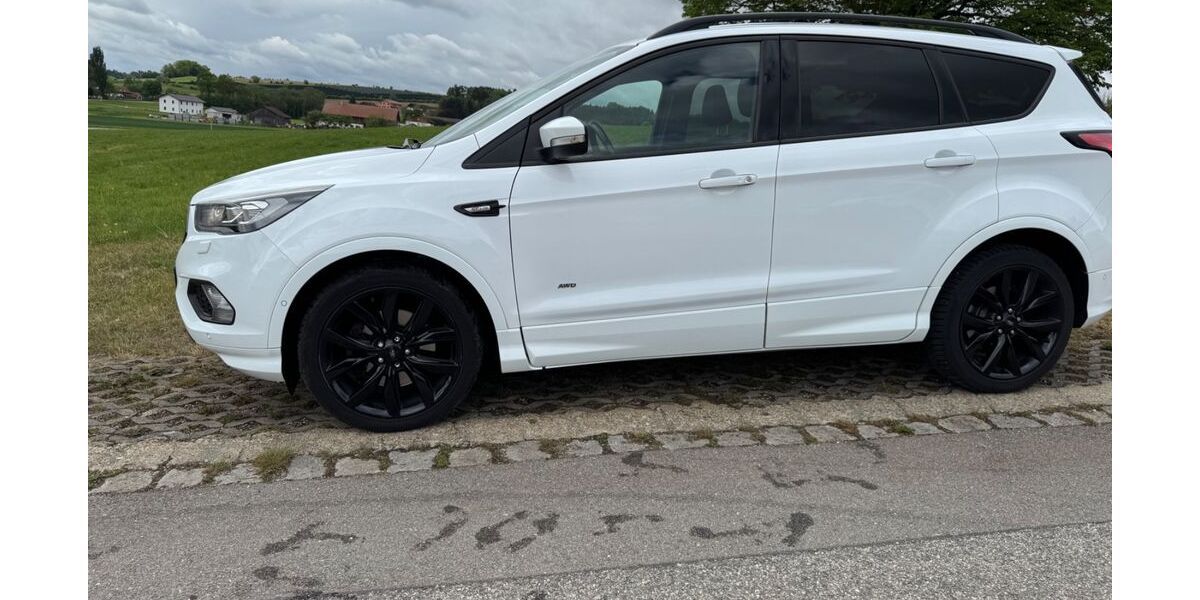 Ford Kuga 139.800 km 14.790 &euro; Triftern, Furth 84371