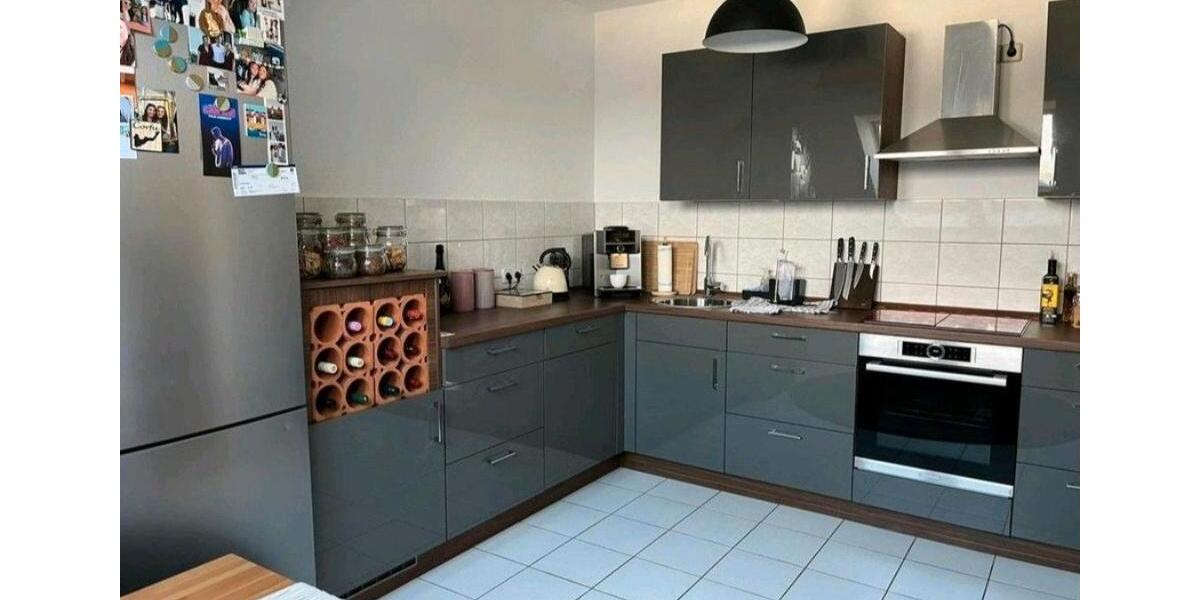 Dachgeschoßwohnung Chemnitz Bernsdorf - 2.5 Zimmer, 77 m&sup2;, 362&euro; | Angebot:26612324