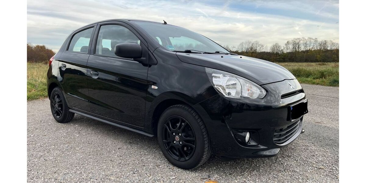 Mitsubishi Space Star 104.698 km 5.500 € München 80538