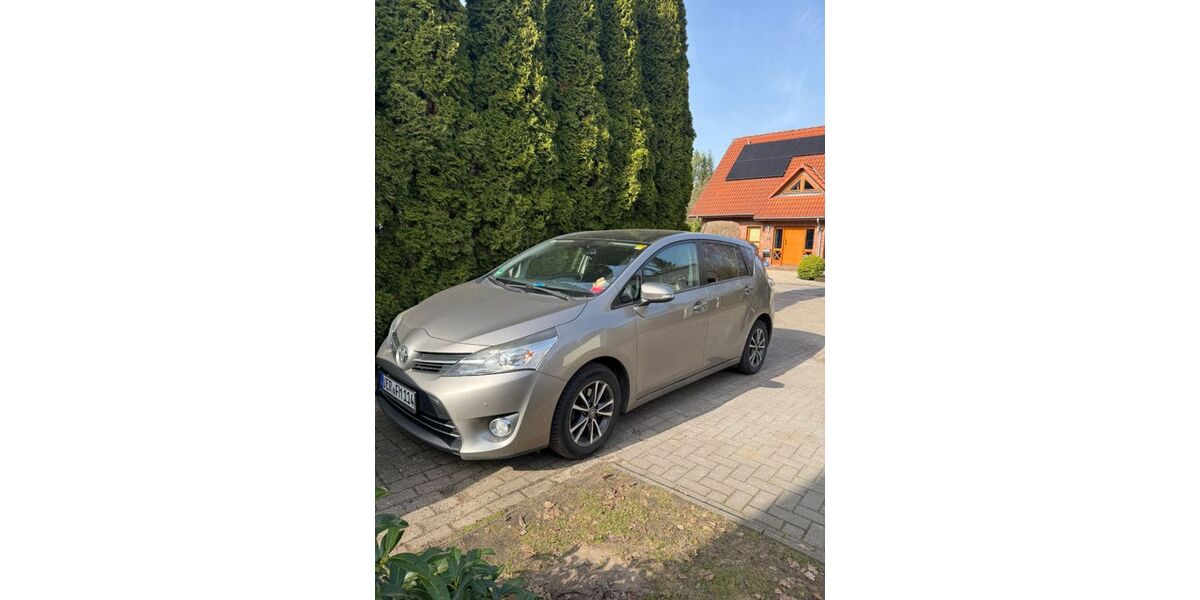 Toyota Verso 187.000 km 6.000 &euro; Achim 28832