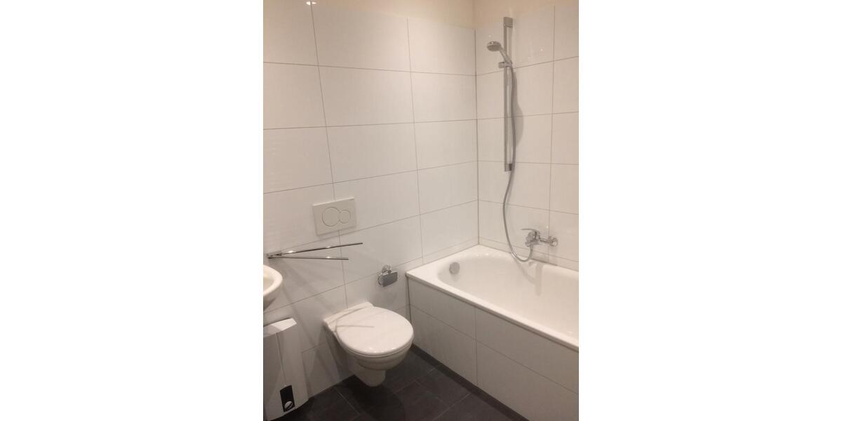 Etagenwohnung Neuss - 1 Zimmer, 44 m&sup2;, 480&euro; | Angebot:26001844