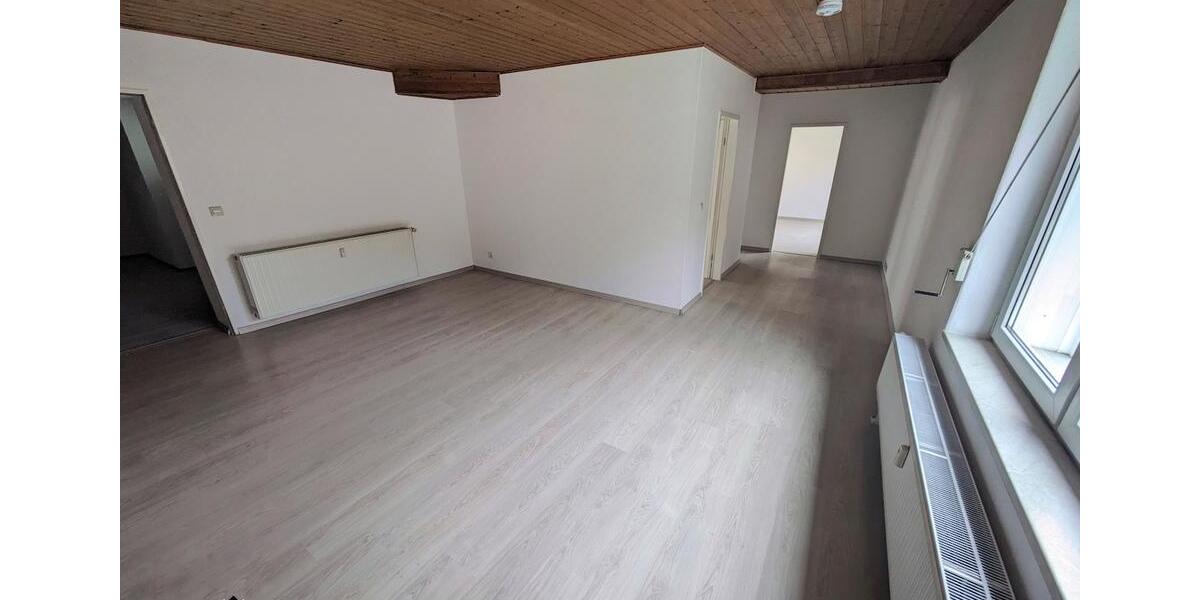 Erdgeschoßwohnung Eilenburg - 4 Zimmer, 104 m&sup2;, 572&euro; | Angebot:26008192
