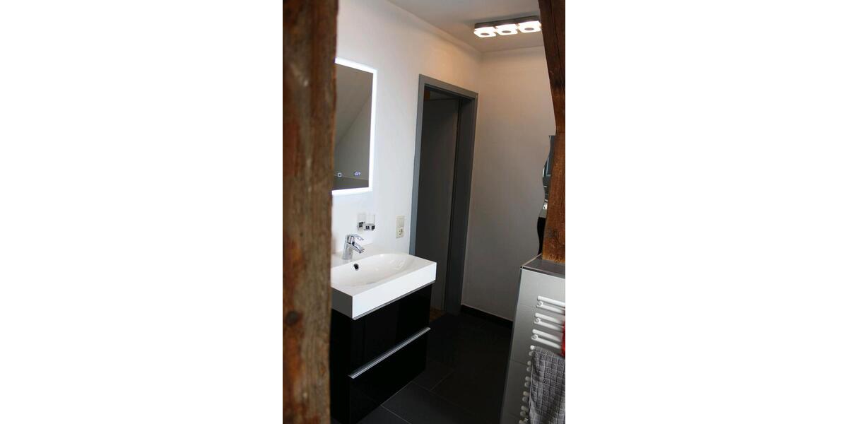 Dachgeschoßwohnung Jena - 3 Zimmer, 75 m&sup2;, 1.160&euro; | Angebot:26413419