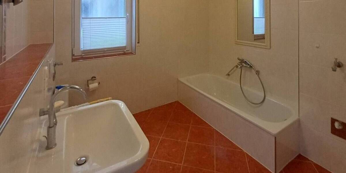 Etagenwohnung Bitburg - 3 Zimmer, 90 m&sup2;, 320.000&euro; | Angebot:26189990