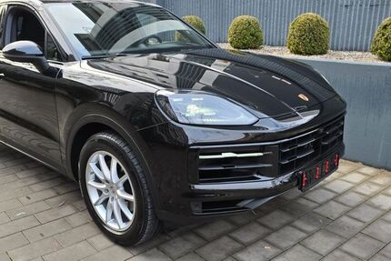 Porsche Cayenne 21.300 km 93.977 € München 80689