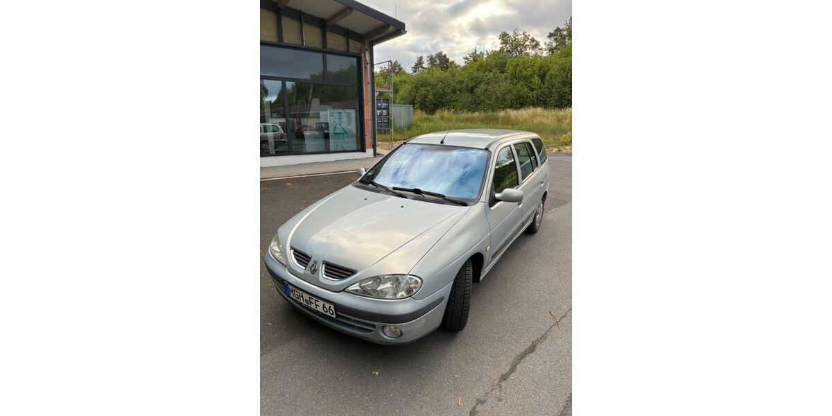 Renault Megane 159.200 km 800 &euro; Lauda-Königshofen 97922