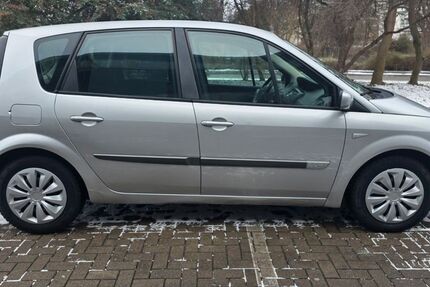 Renault Scenic 208.240 km 2.150 &euro; Witten 58452