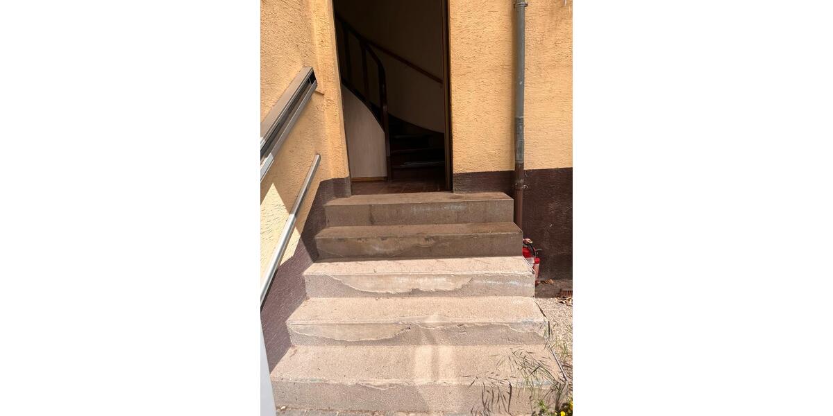 Einfamilienhaus Alzey - 7 Zimmer, 130 m&sup2;, 400.000&euro; | Angebot:26383511