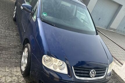 VW Touran 190.000 km 2.800 &euro; Elz 65604
