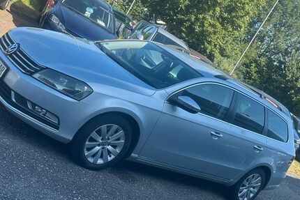 VW Passat 147.000 km 6.990 &euro; Viersen 41749