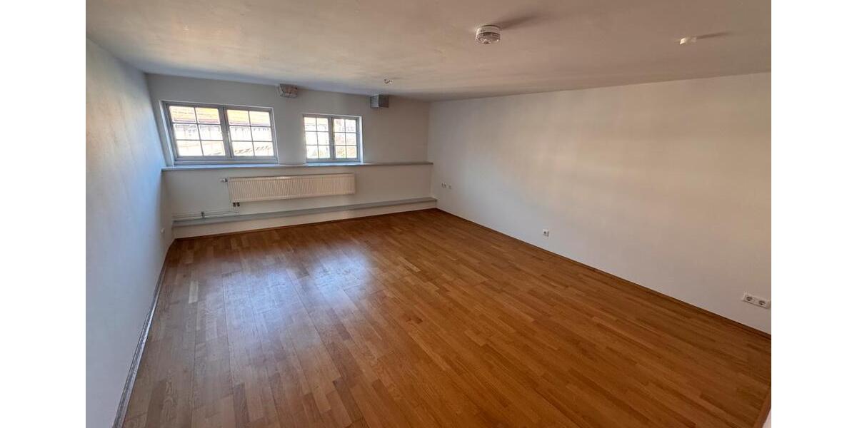 Etagenwohnung Northeim - 3 Zimmer, 94 m&sup2;, 720&euro; | Angebot:25648232