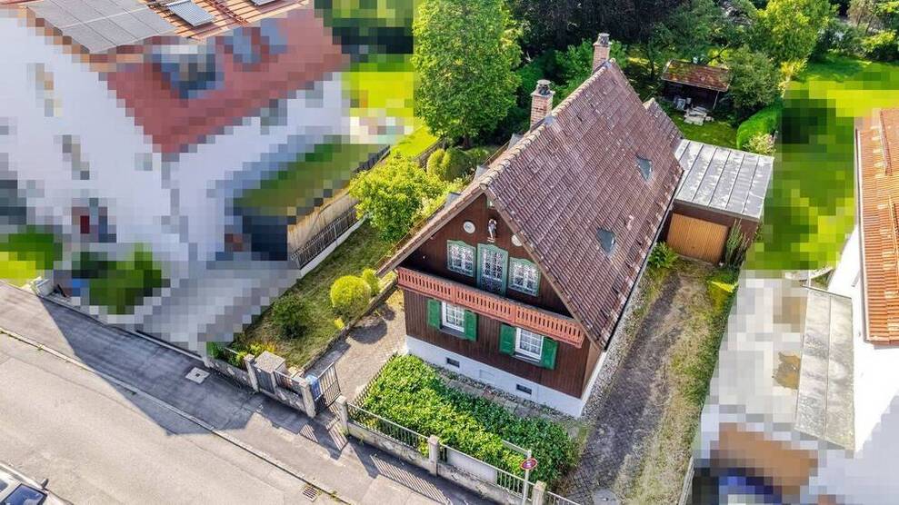 mit Bauvorbescheid- großes Grundstück mit EFH zur Wohntraumgestaltung - Neubau oder Kernsanierung
