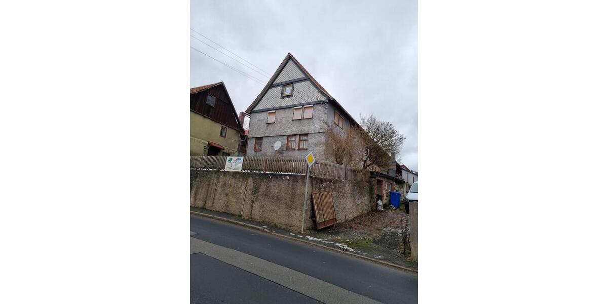 Bauernhaus, Landhaus Steinbach-Hallenberg Hallenberg - 6 Zimmer, 140 m&sup2;, 48.000&euro; | Angebot:25286673