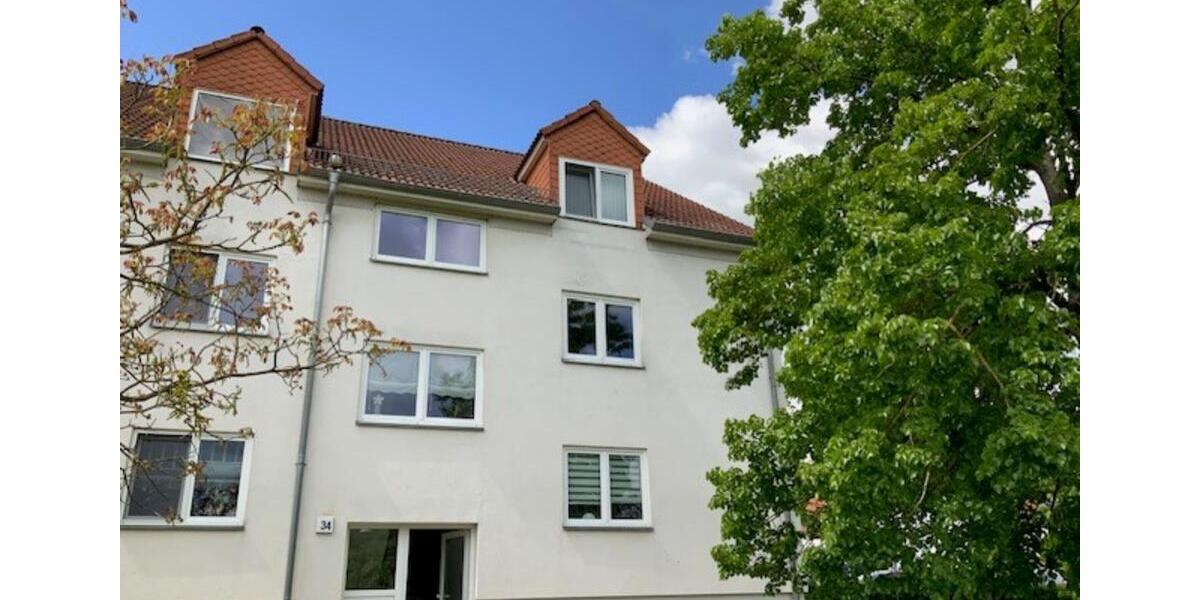 **Helle Dachgeschosswohnung zu vermieten** 3 zimmer