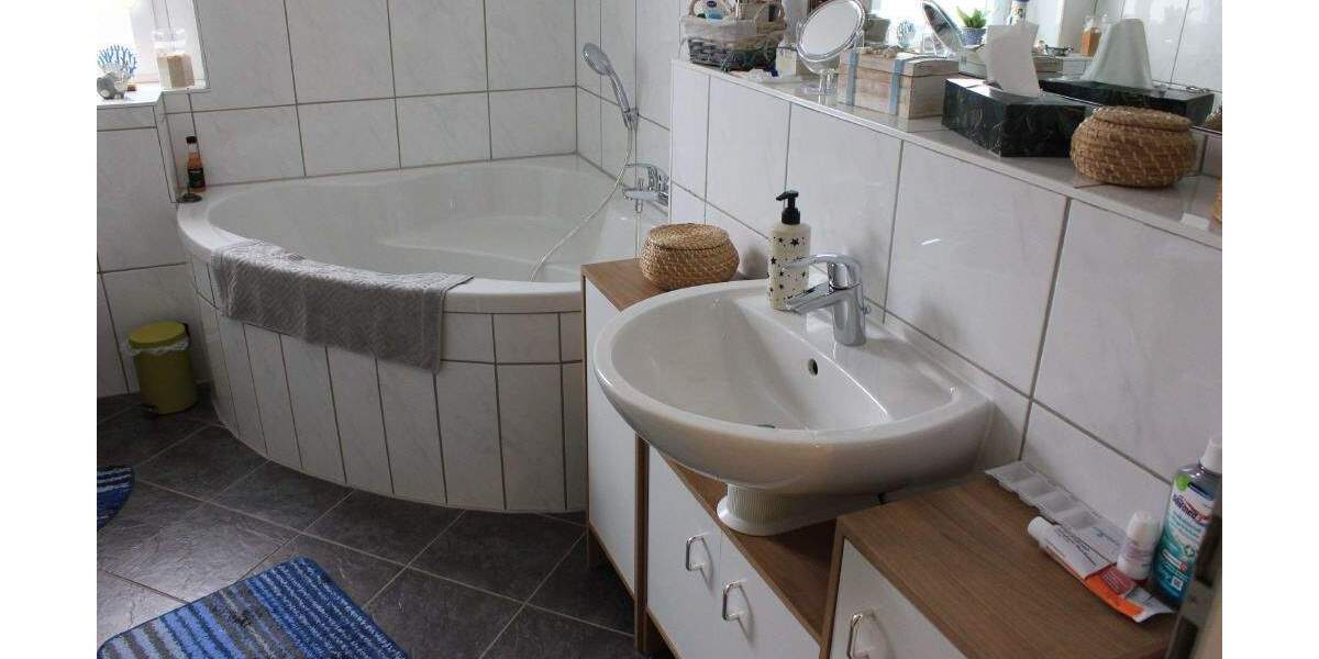 Etagenwohnung Altenburg - 4 Zimmer, 112 m&sup2;, 124.000&euro; | Angebot:25051236