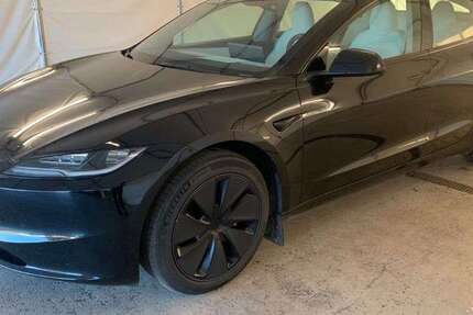 Tesla Model 3 50.000 km 37.450 € Herges-Hallenberg 98587