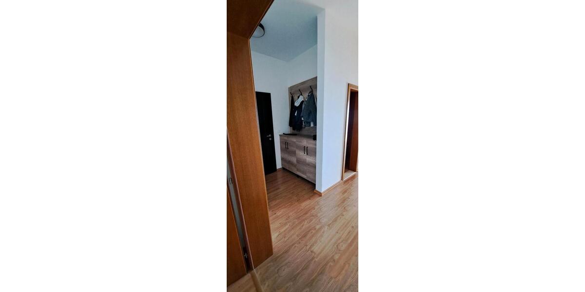 Etagenwohnung Hambühren - 4 Zimmer, 130 m&sup2;, 225.000&euro; | Angebot:23628974