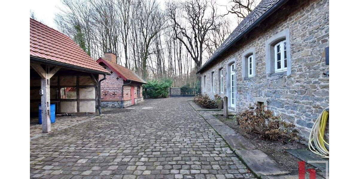 Einfamilienhaus Bohmte Hunteburg - 7 Zimmer, 378 m&sup2;, 2.000&euro; | Angebot:25773623