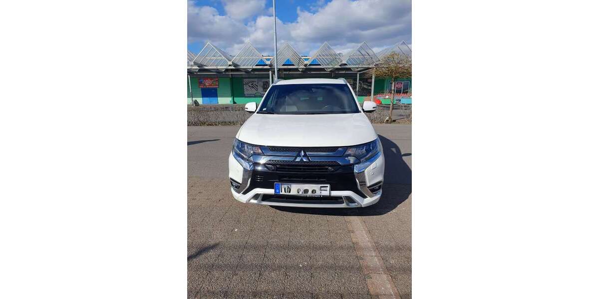 Mitsubishi Outlander 101.000 km 16.900 &euro; Asbach 53567