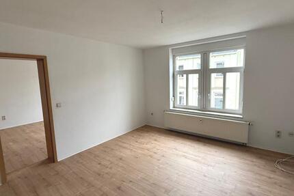 Tolle 4-Raum-DG-Wohnung mit Balkon in OelsnitzVogtland zimmer