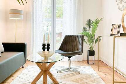 Haus zum Kaufen in Lübeck 375.000 € 102 m² 6 zimmer