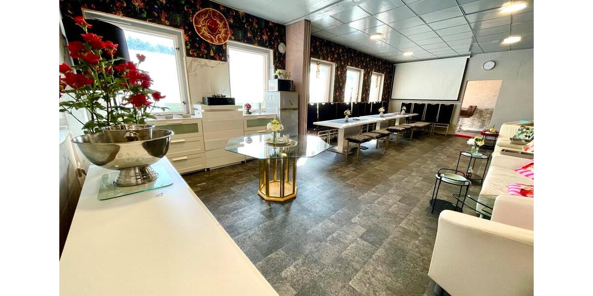 NEU Party Event Feier Raum Location tageweise zu vermieten zimmer