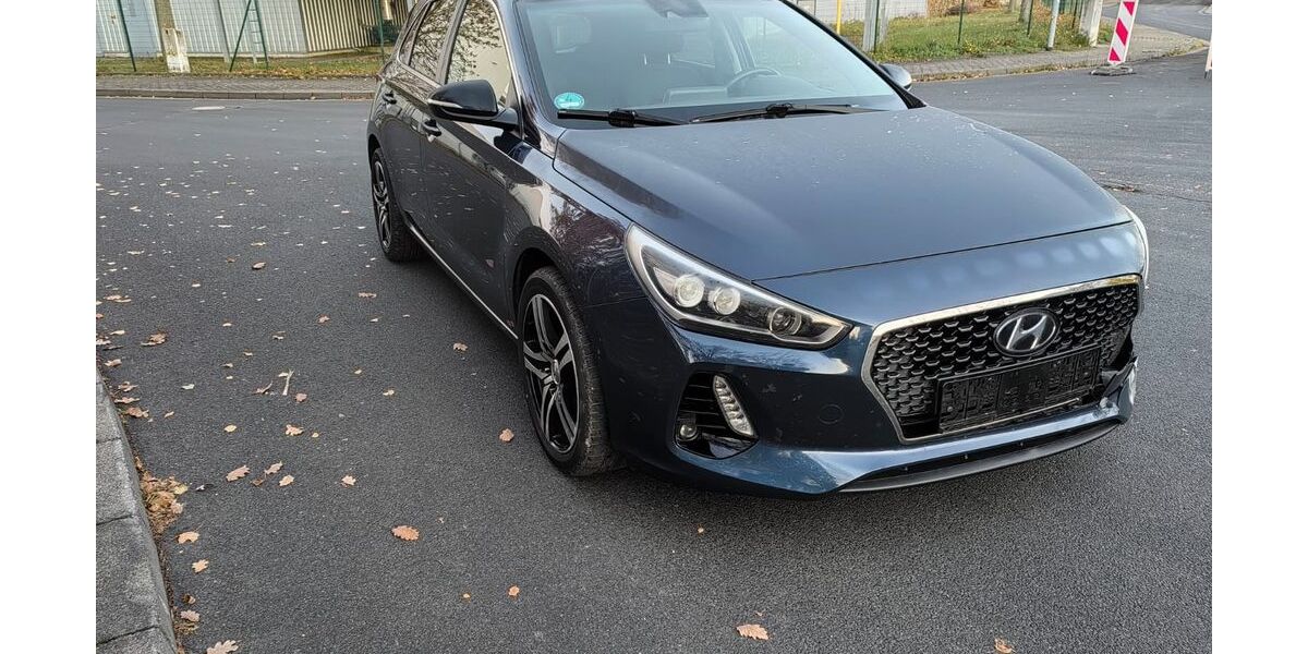 Hyundai i30 172.410 km 6.990 € Drei Gleichen OT Günthersleben 99869