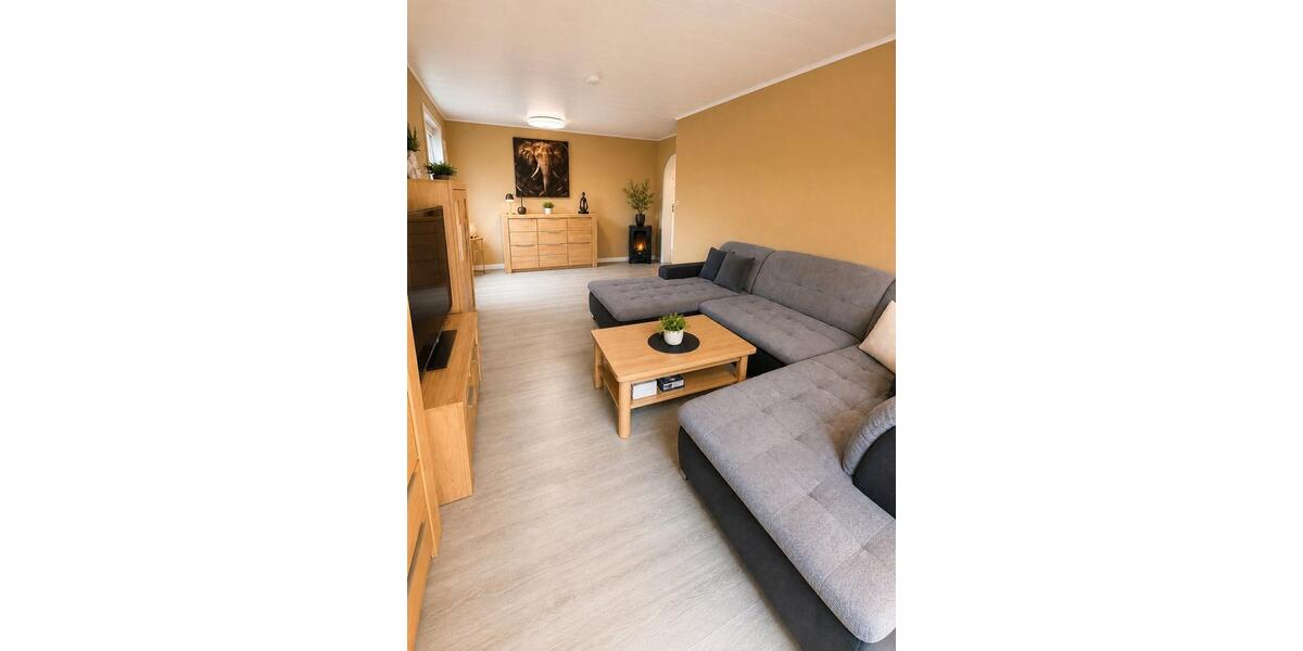 Etagenwohnung Singen (Hohentwiel) - 3.5 Zimmer, 88 m&sup2;, 285.000&euro; | Angebot:26257418