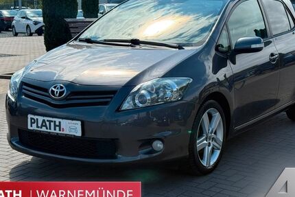 Toyota Auris 152.703 km 6.990 &euro; Rostock-Warnemünde 18119