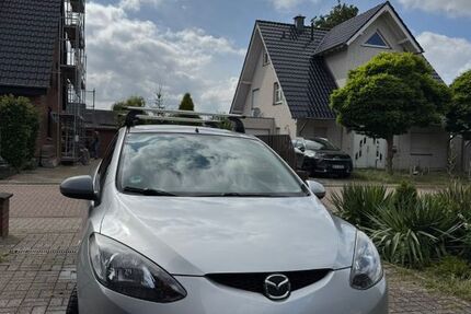 Mazda 2 93.000 km 3.400 &euro; Rees 46459
