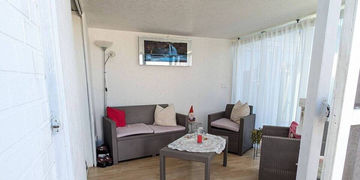 Geräumiges Zweifamilienhaus in ruhiger Ortsrandlage 7 zimmer