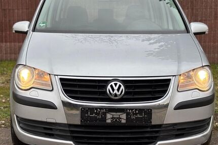 VW Touran 270.909 km 2.500 &euro; Lampertheim 68623