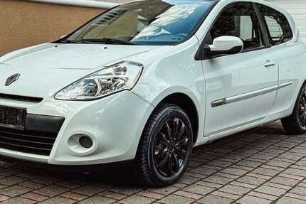 Renault Clio 123.000 km 3.800 € Gelsenkirchen 45899