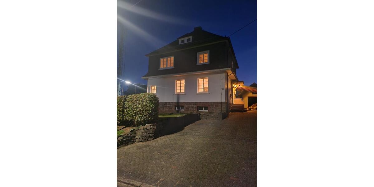 Einfamilienhaus Kirchhundem - 4 Zimmer, 127 m&sup2;, 1.300&euro; | Angebot:24659346