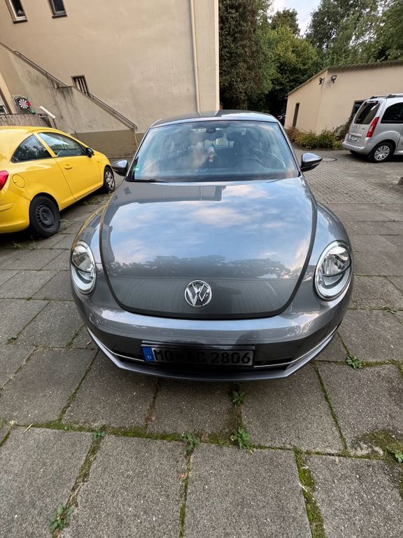 VW Beetle 173.000 km 6.990 € Dinslaken 46539