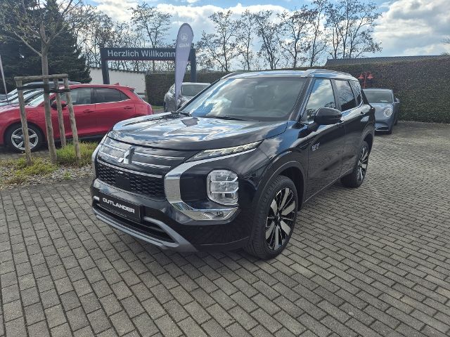 Mitsubishi Outlander 2.500 km 43.490 &euro; Kamenz 01917