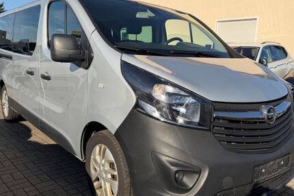 Opel Vivaro 297.000 km 14.990 &euro; Salzgitter 38229